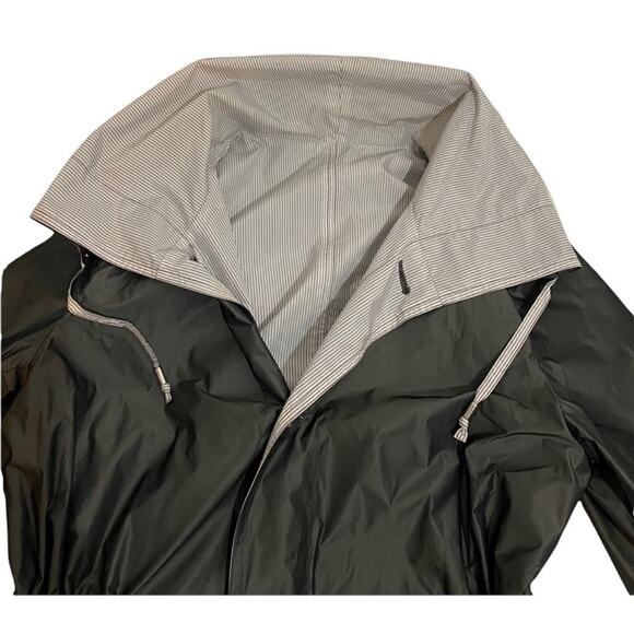 Chico’s Reversible White With Black Stripes Or Solid Black Jacket, Size 2/Medium - Picture 3 of 15